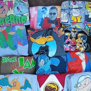 90s Multi-Character Graphic Short Sleeve Tshirts Bundle/ Size: Large
